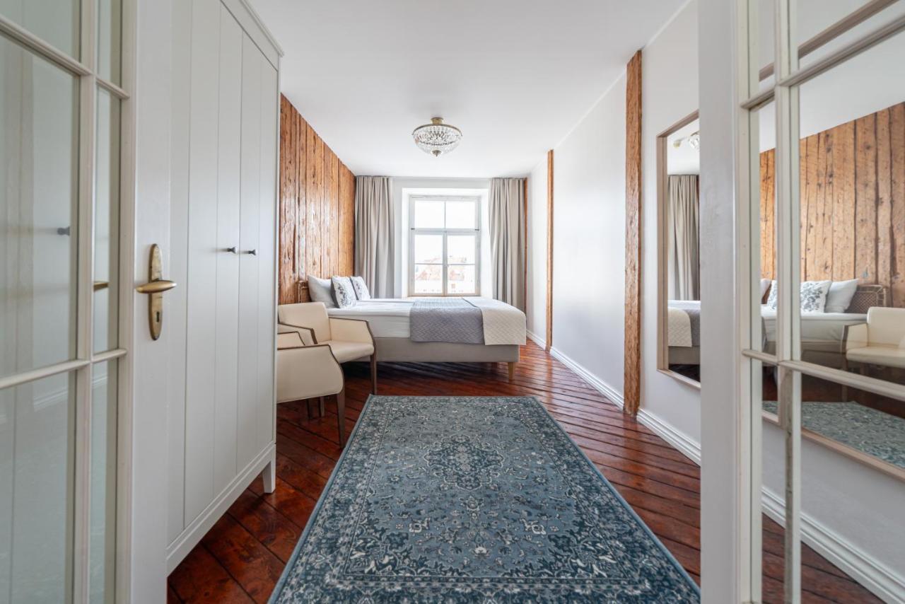 Old Town - Boutique Hall Square Apartment Tallinn Eksteriør billede