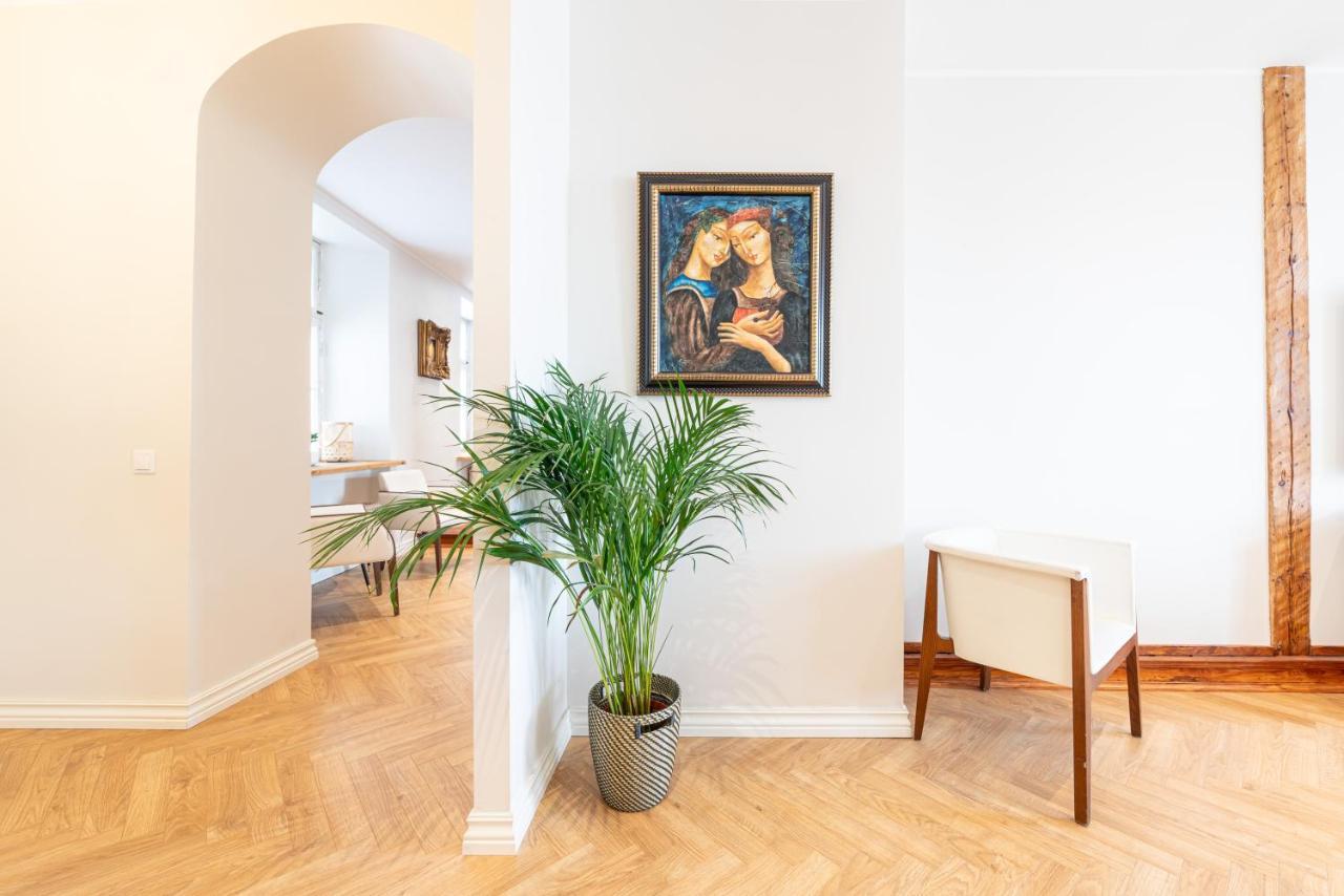 Old Town - Boutique Hall Square Apartment Tallinn Eksteriør billede